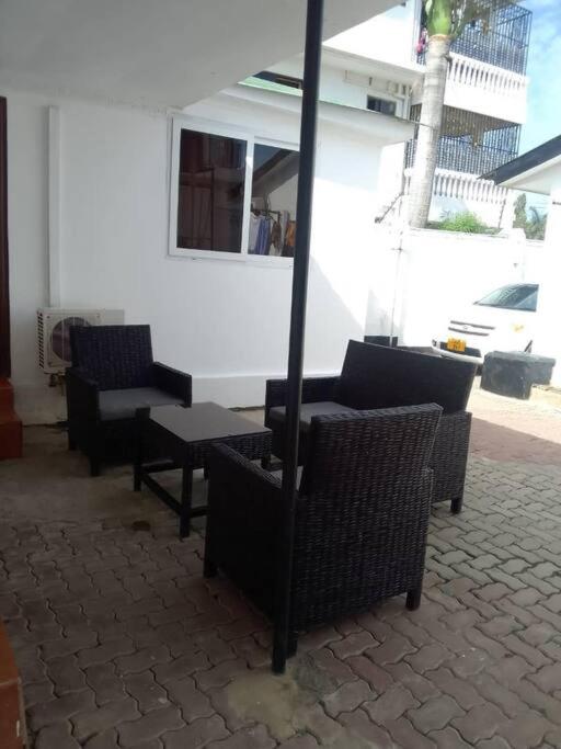 Mikocheni Studio APartment with a car (Tanzânia Dar es Salaam