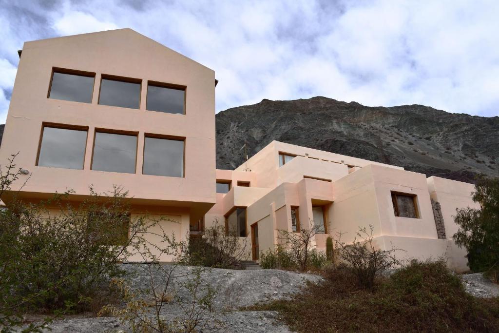 Luna Daniela - Housity