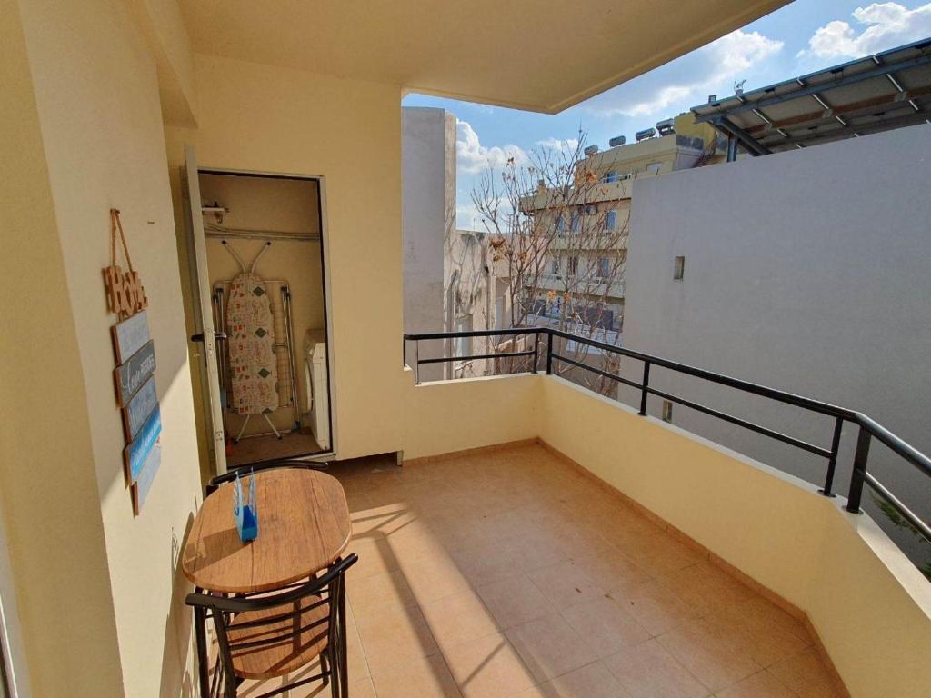 Balkón nebo terasa v ubytování Piranthou Studios & Apartments