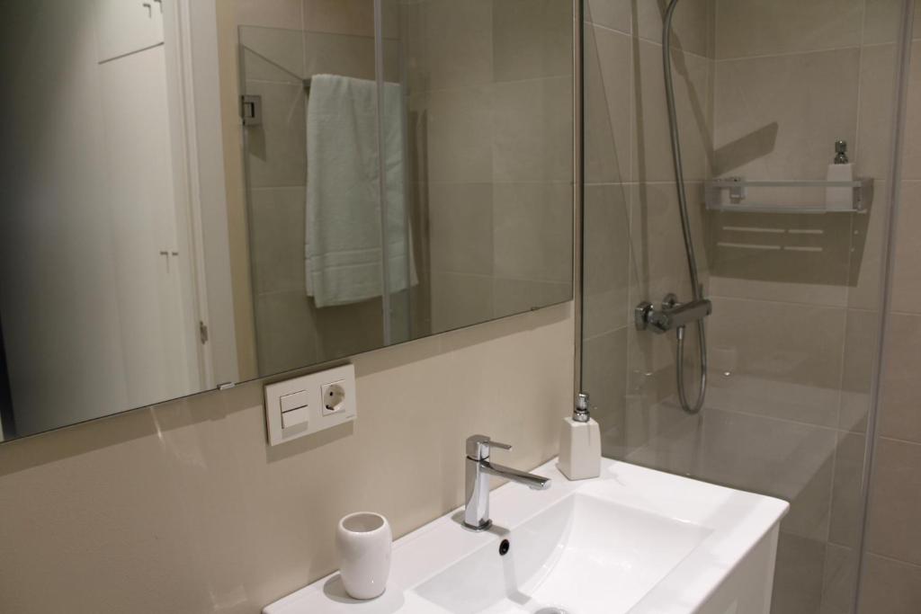 WISH SUITE MARQUES DE PARADAS DE SEVILLA, Sevilla – Precios ...