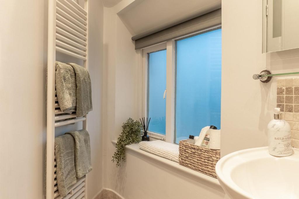 The Old Coach House- luxury Harrogate Home Detached Quite Stylish whole house short walk from the Conference- town centre 2