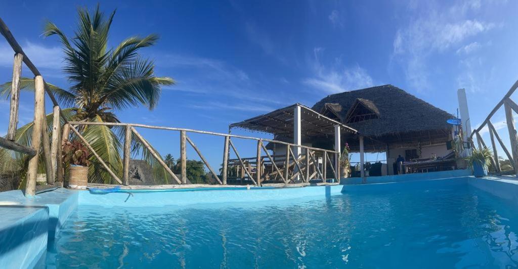 Bazén v ubytování Babalao Rooftop Hotel nebo v jeho okolí