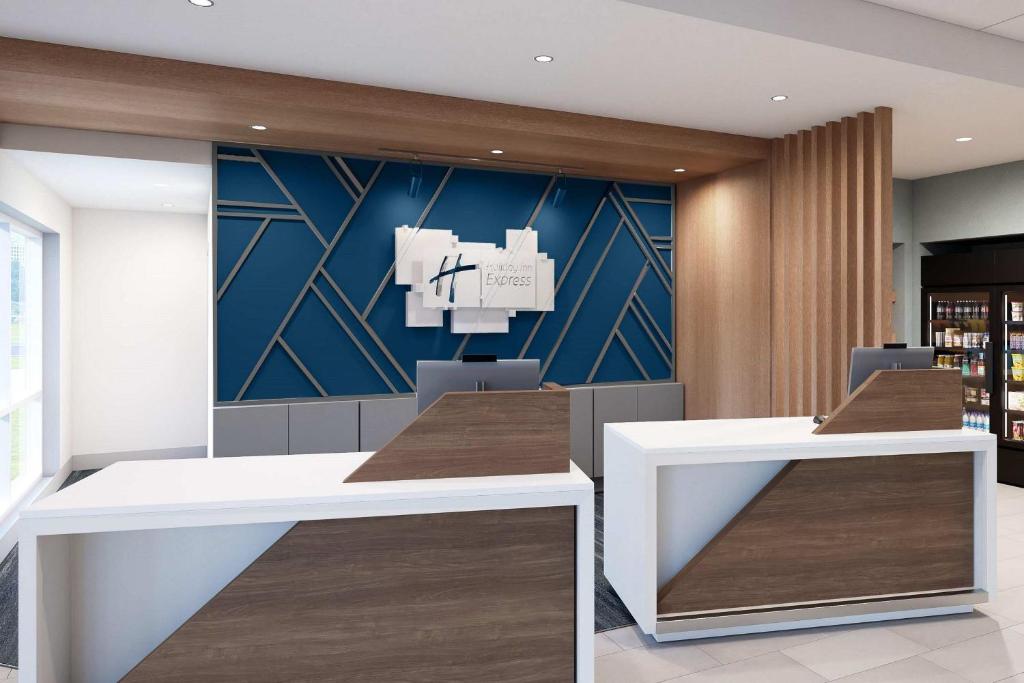 Holiday Inn Express & Suites Phoenix West - Tolleson by IHG photo