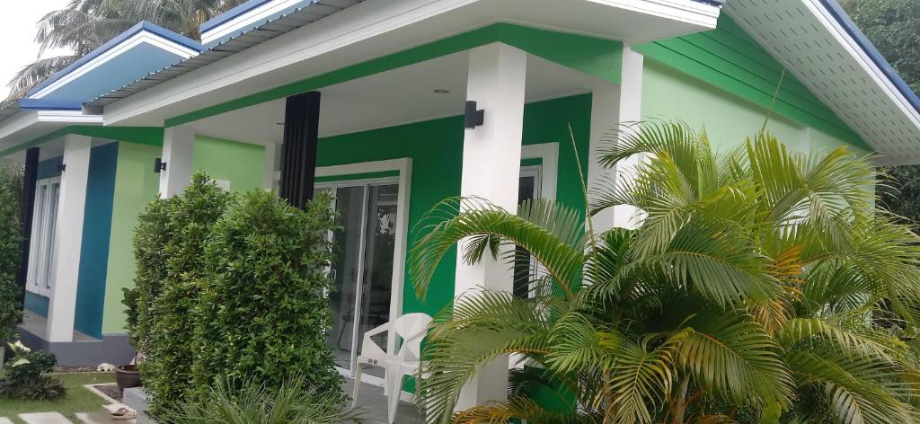 Coco Sea Bangpo Resort - 5