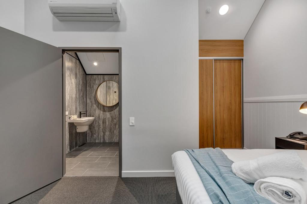 Gawler Arms Hotel - Regin Room - Accesso Alla Disabilità