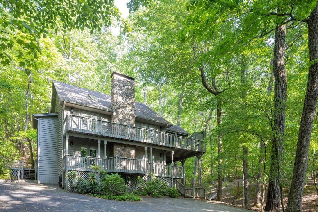 Our Wonderland WALK TO LAKE (w/ Kayaks!) Big Canoe, Dawsonville