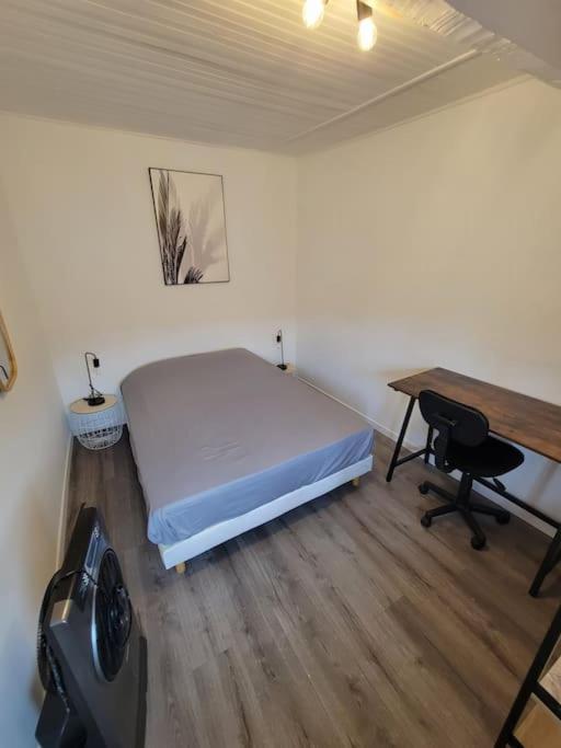 Posteľ alebo postele v izbe v ubytovaní Fully equipped apartment 2 to 4 beds