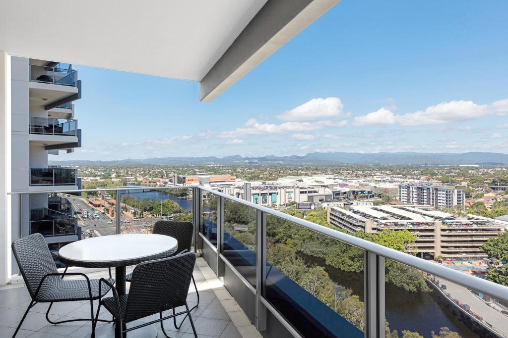 Meriton Suites Broadbeach - Resim 37