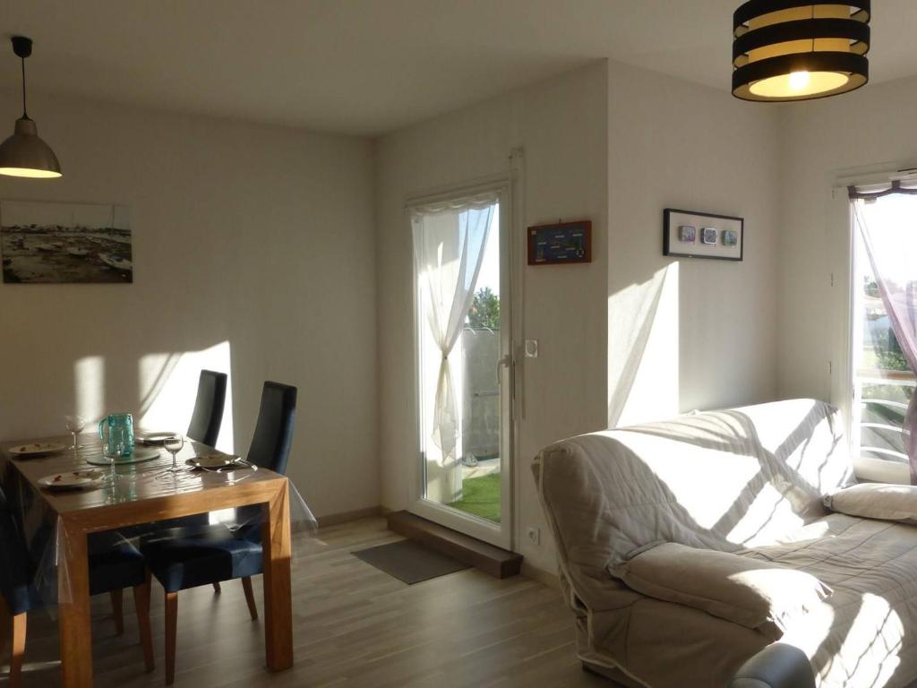 Agréable T2 à 1,5km du centre, proche plage, balcon, parking privé, ascenseur, 4 couchages - FR-1-224-447 - Wohnung (4 Erwachsene)