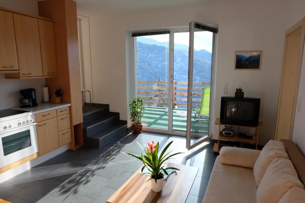 Nespecifikovaný výhled na hory nebo výhled na hory při pohledu z apartmánu