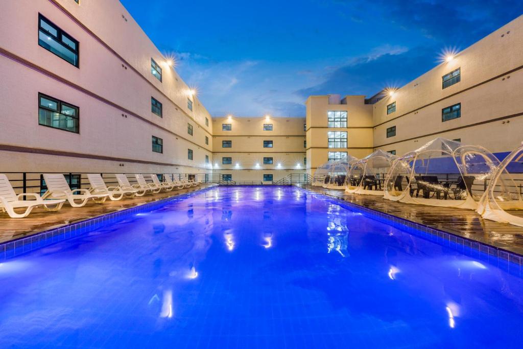 Bazén v ubytování Cordelia Hotel nebo v jeho okolí