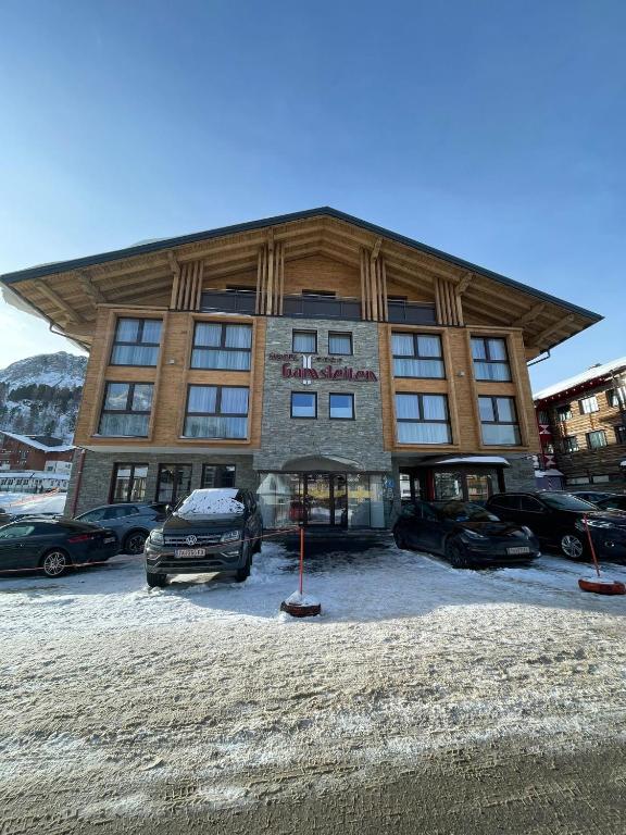 Budova, kde se hotel nachází