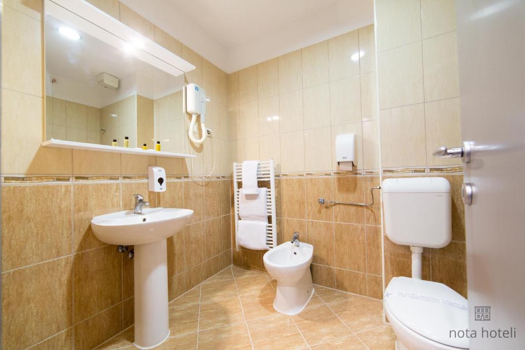 Kupatilo u objektu Hotel Sahat