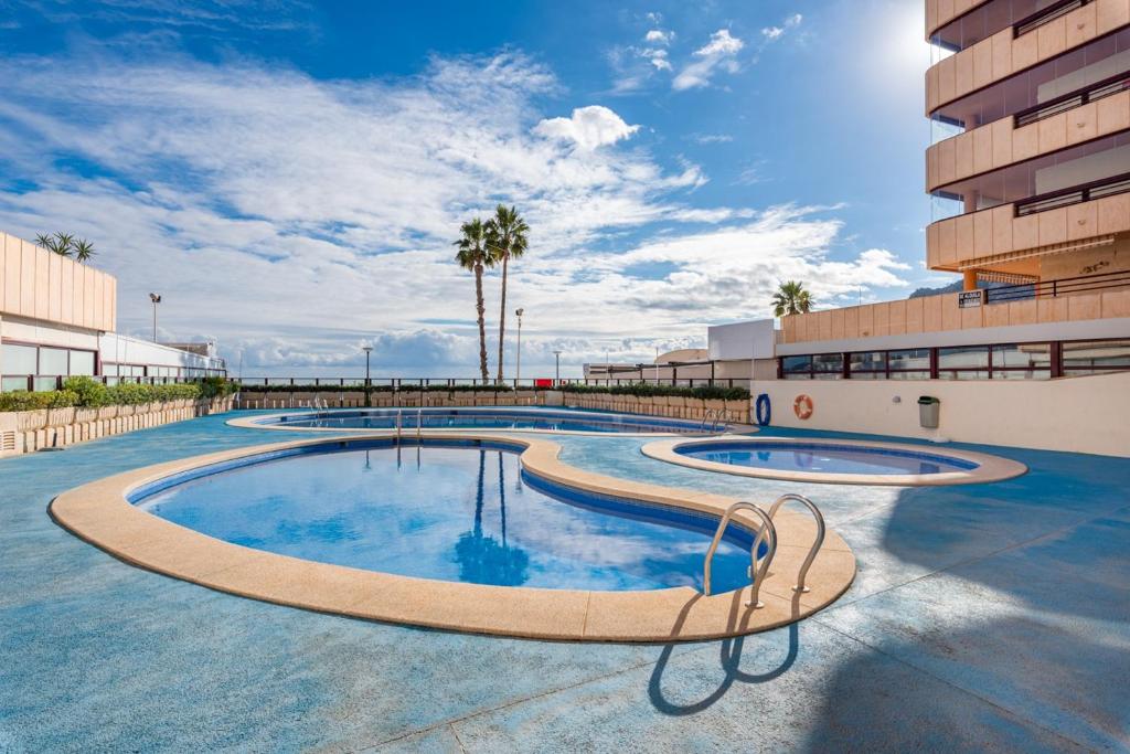 Bazén v ubytovaní Apartment Topacio 1 - Plusholidays alebo v jeho blízkosti