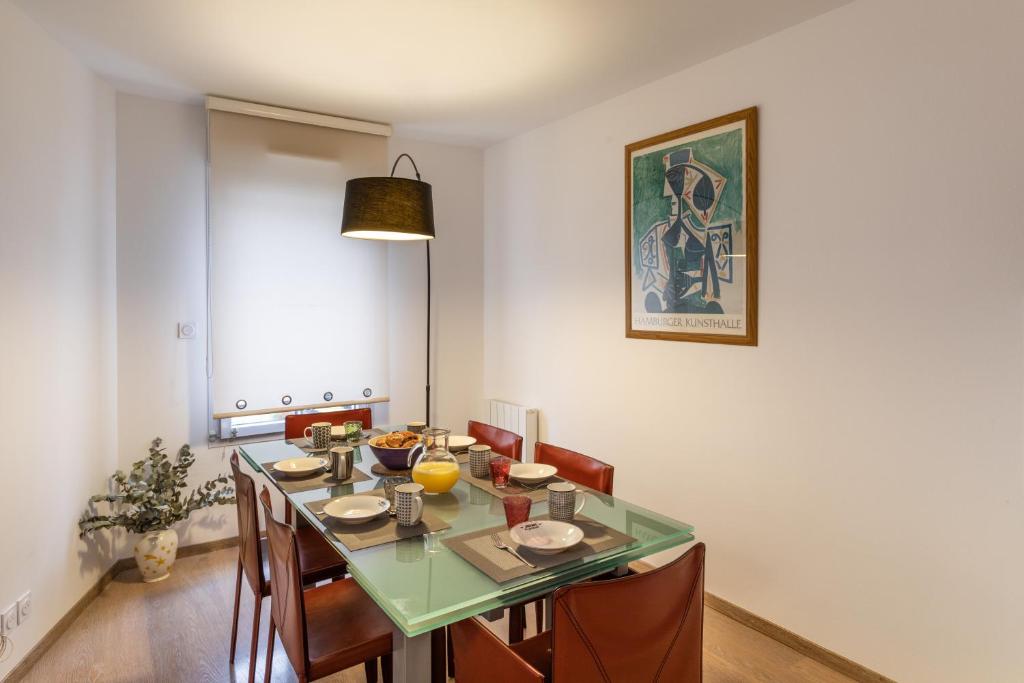 Le Bonnet Rouge - Appartement 2 chambres avec parking, Rennes – Updated  2024 Prices