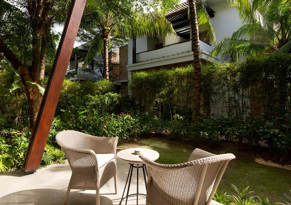 Vườn quanh Boma Resort Nha Trang