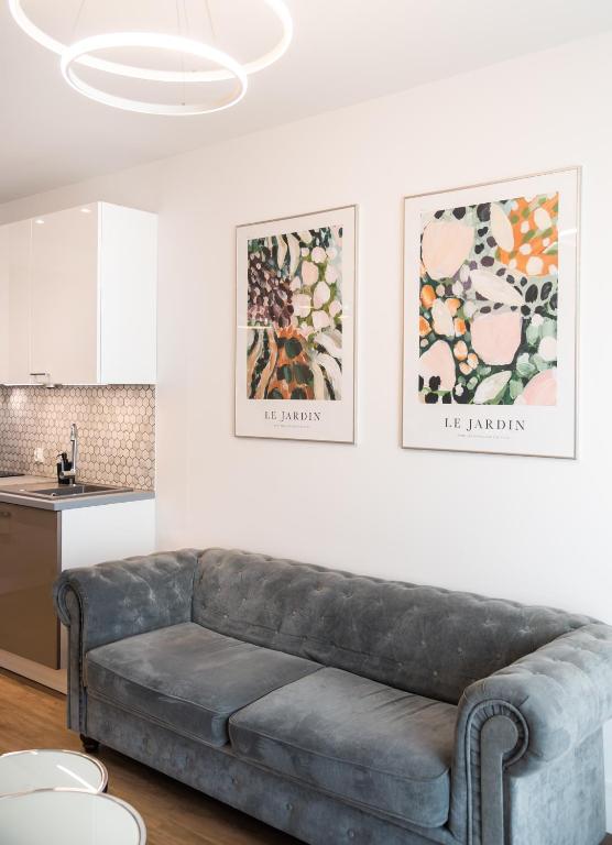 Posedenie v ubytovaní Wola Bloom Apartment