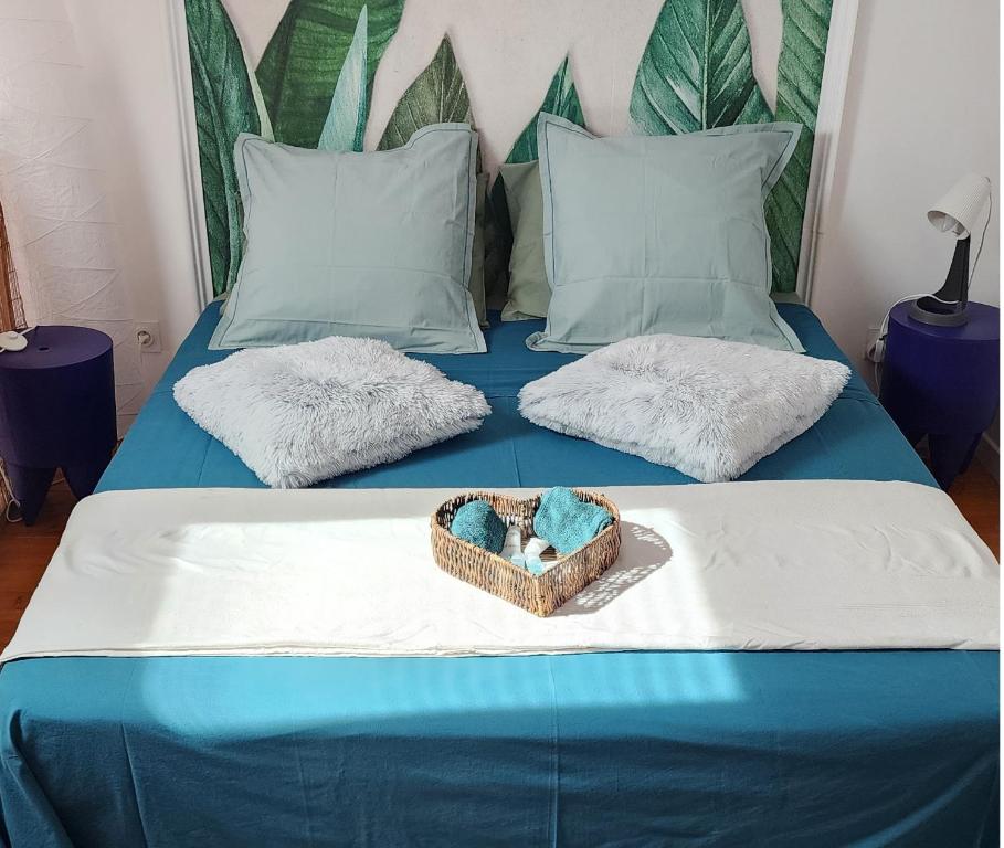 Una cama o camas en una habitaci&oacute;n de &icirc;le en Provence