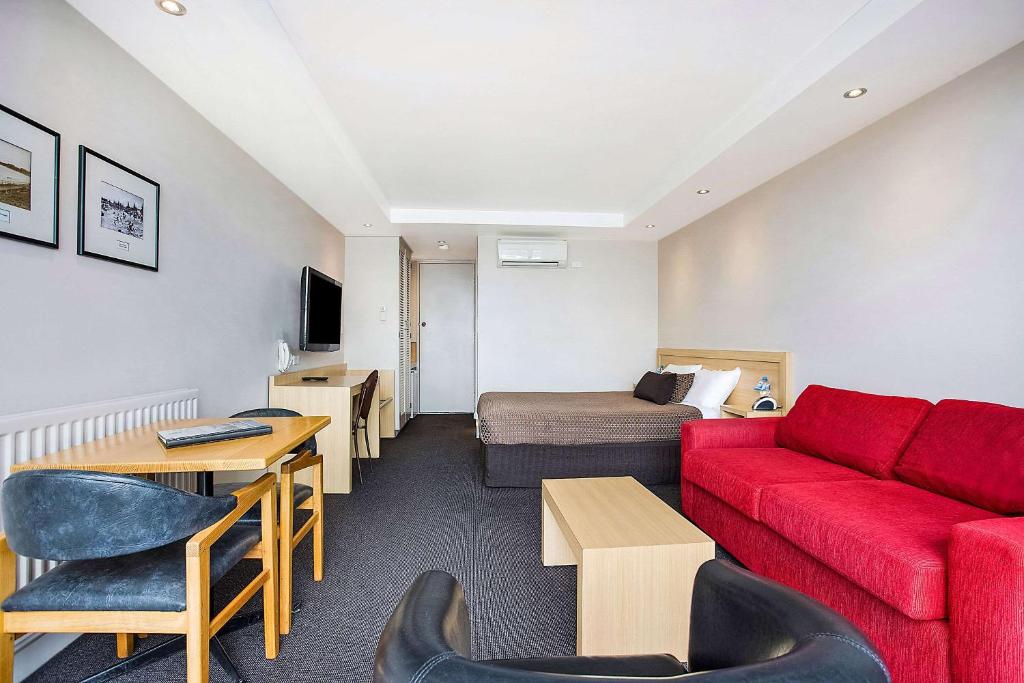 Posezení v ubytování Richmond Henty Hotel