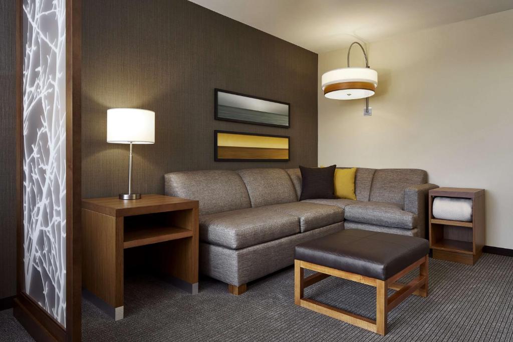 Posezení v ubytování Hyatt Place Wilmington Riverfront
