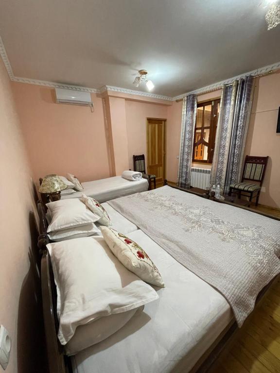 Hotel Al Mansur - Comfort Triple Room