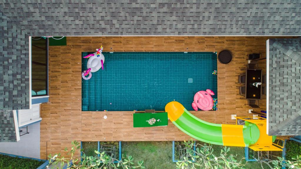 Fotografie z fotogalerie ubytování Laboon Pool Villa บ้านพักส่วนตัวพร้อมสระว่ายน้ำ ชะอำ v destinaci Nikhom Sang Ton Eng Khuan Phet