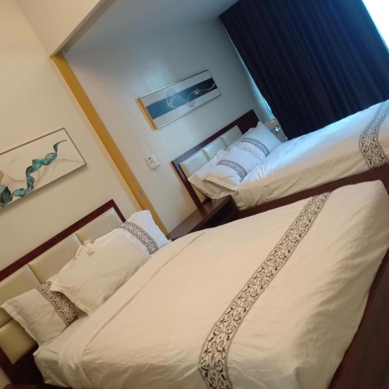 One Uptown Opposite of grandhyatt hotel manila Taguig city - One-Bedroom Apartment