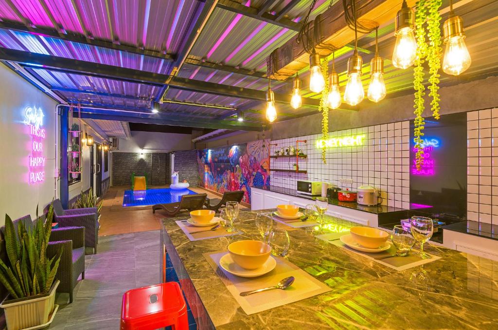 Fotografie z fotogalerie ubytování Aonang sealight pool villa v destinaci Ban Chong Phli
