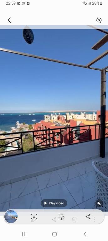 A general sea view or a sea view taken from Az apartmant