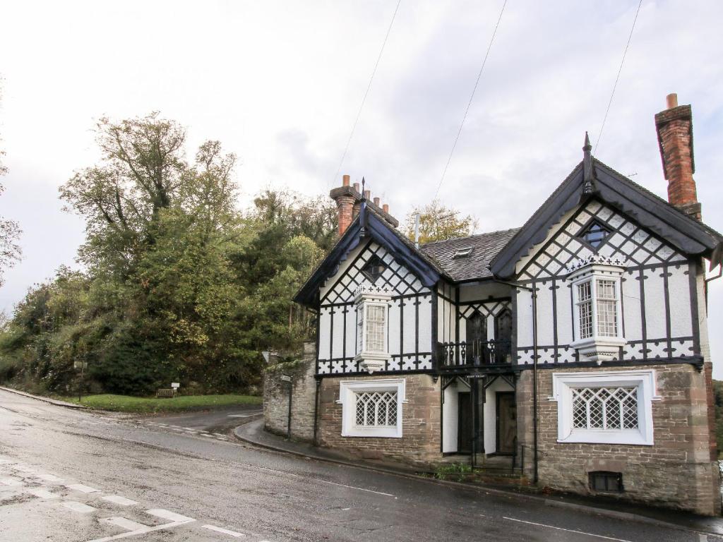 1 Cliff Villas, Ludlow (updated prices 2024)