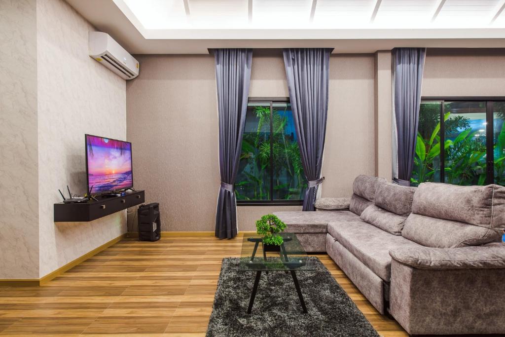 Posezení v ubytování Laboon Pool Villa บ้านพักส่วนตัวพร้อมสระว่ายน้ำ ชะอำ