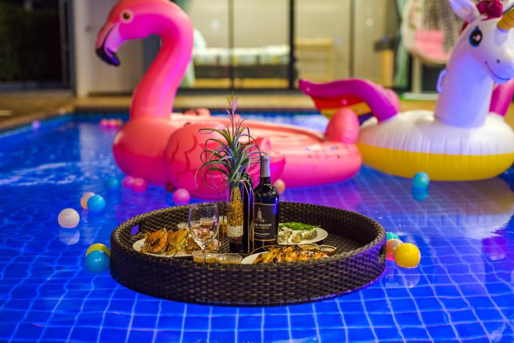 Fotografie z fotogalerie ubytování Laboon Pool Villa บ้านพักส่วนตัวพร้อมสระว่ายน้ำ ชะอำ v destinaci Nikhom Sang Ton Eng Khuan Phet