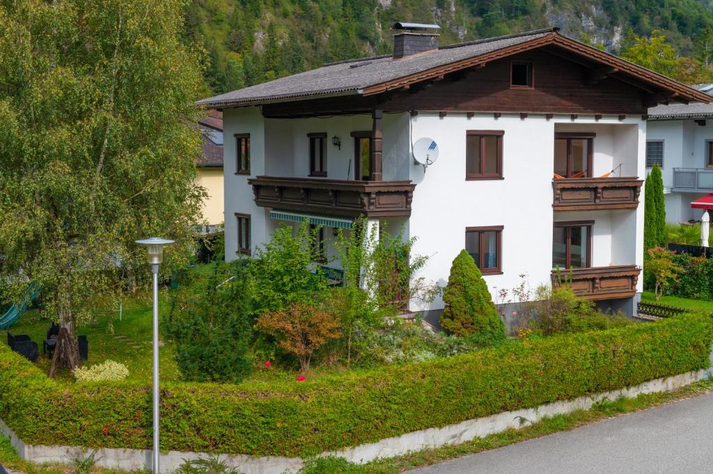 Κήπος έξω από το Appartements Das Charlie