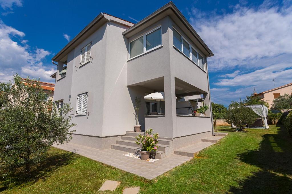 Budova, kde se apartmán nachází