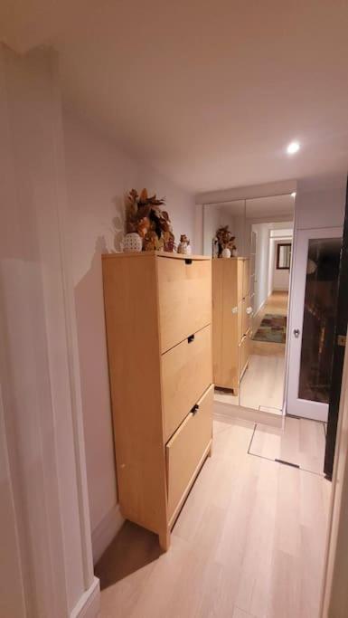 Spacious 2 bedroom flat in Baker street - Apartamento De Una Habitación