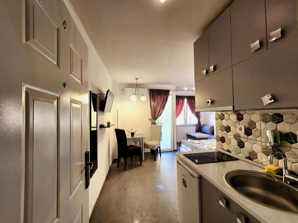 Apartments Ohrid Lake - King Studio With Sofa Bed