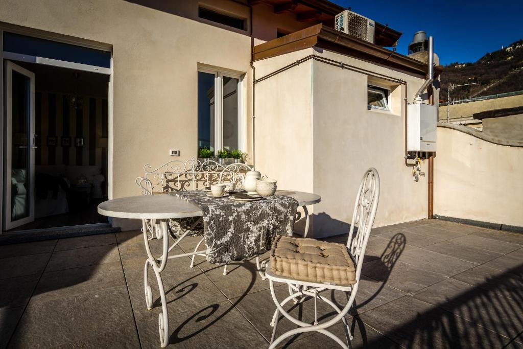 Balkón alebo terasa v ubytovaní Como Unique View - byMyHomeinComo