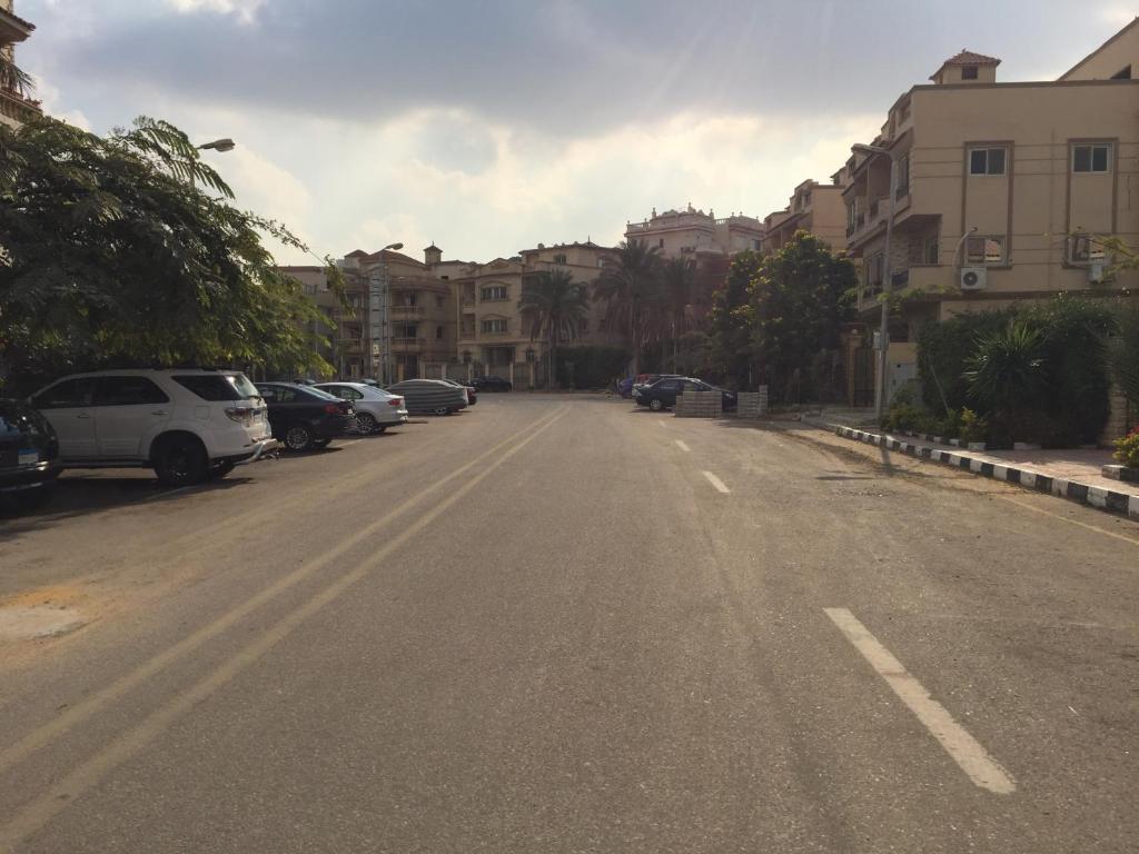 The surrounding neighborhood or a neighborhood close to the homestay