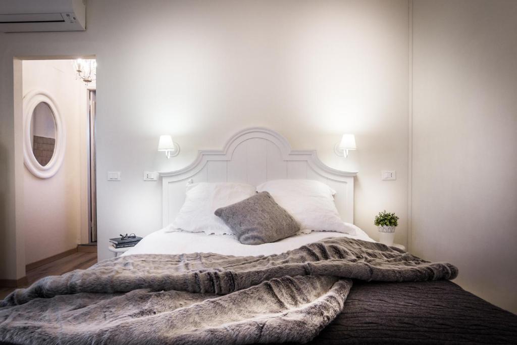 Posteľ alebo postele v izbe v ubytovaní Como Unique View - byMyHomeinComo