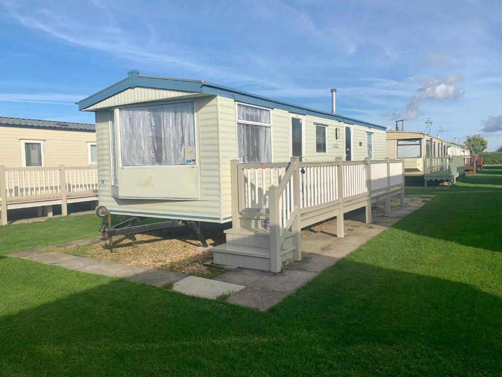 Cosey 3 Bedroom Mobile Home Golden Palms Resort Skegness updated cosey-3-bedroom-mobile-home-golden-palms-resort-skegness-updated