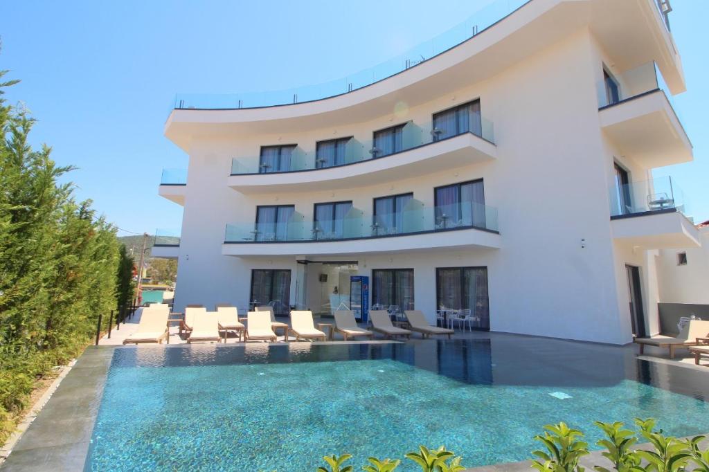 Blue Eye Hotel - Image 4