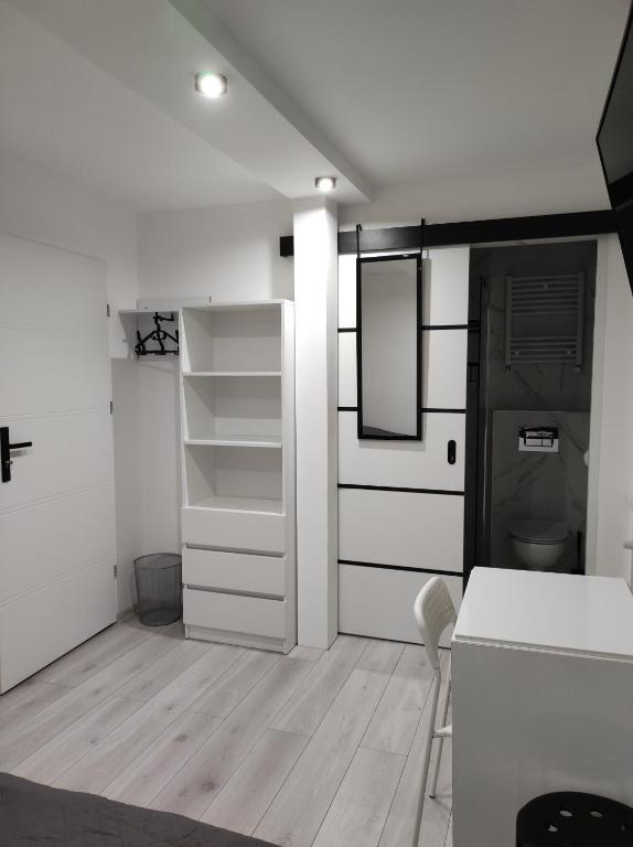 Noclegi u Sylwii przy Termach w Cieplicach - 11