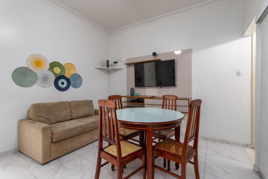 Estilo em Copacabana - Próximo a praia - BR403 Z4 - Two-Bedroom Apartment