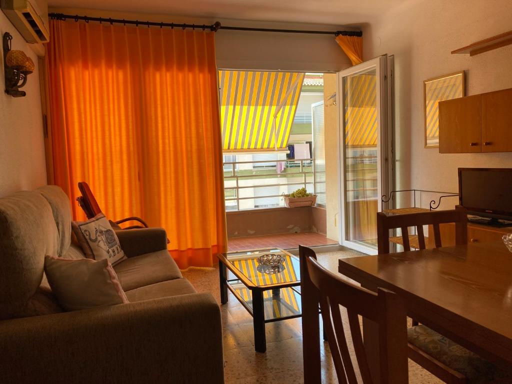 Posedenie v ubytovaní Apartamento L'Estartit
