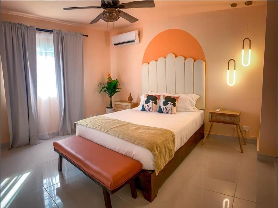 Modern House w/ Private Pool 5 min away from beach