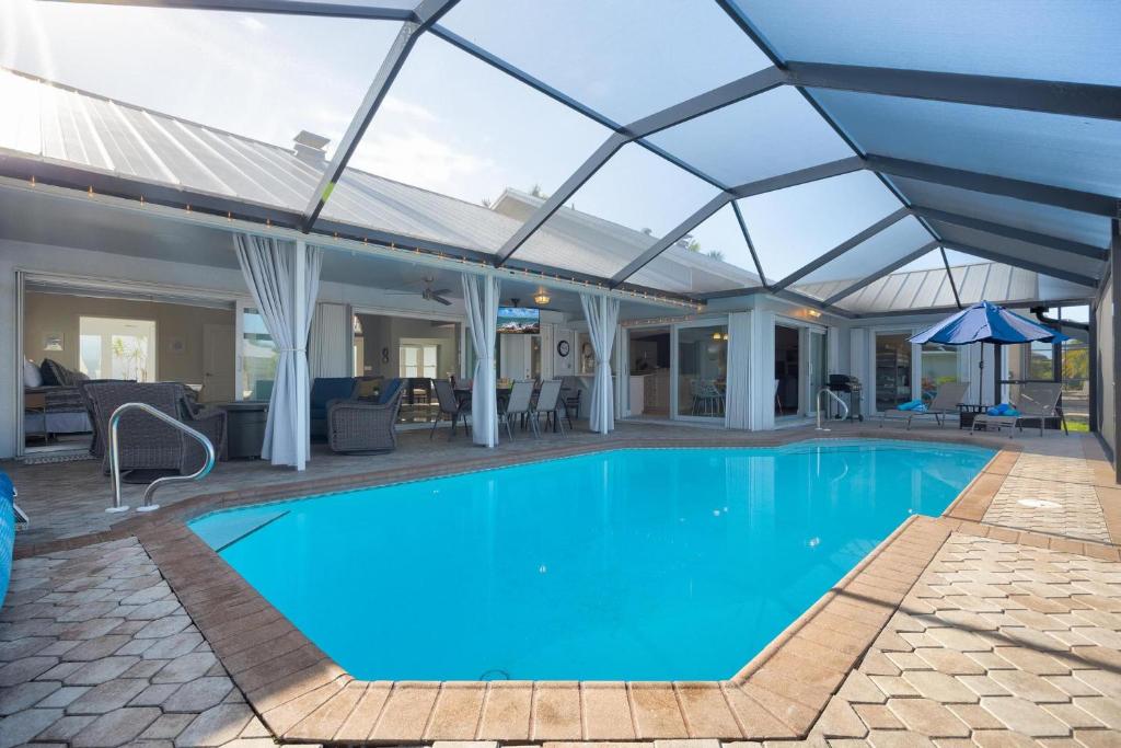 Heated Salt Water Pool, Baby Gear Villa Sunshine & Serenity Roelens