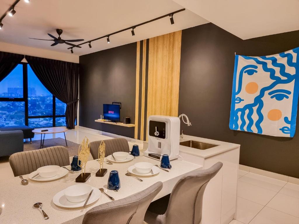 Midvalley Southkey Mosaic Suite by Nest Home - Apartamento De Tres Dormitorios Con Bañera