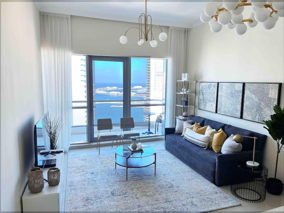 Luxury bright 2Br Panoramic Ocean and Marina views