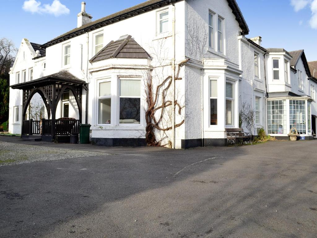 Enmore Beach House, Dunoon (updated prices 2024)