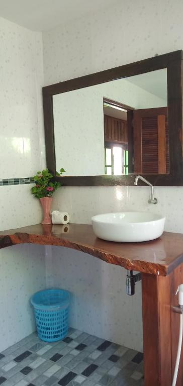 Kohjum Freedom Resort - 10